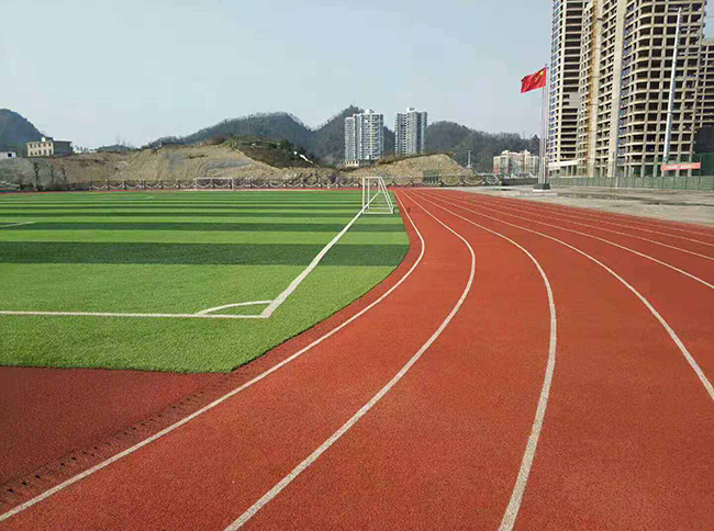 操場塑膠跑道
